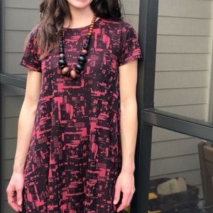 CLEARANCE!! Gorgeous high-low shift dress!